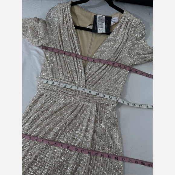 NWT $398 IEENA for Mac‎ Duggal [ 4 ] Sequin Faux Wrap Gown in Silver Nude - Picture 3 of 14